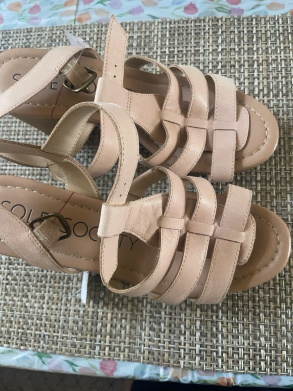Sole Society Nude/Tan Platform Sandals